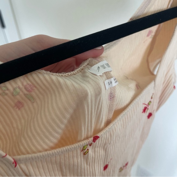 Urban outfitters out from under bodysuit floral - Picture 3 of 5